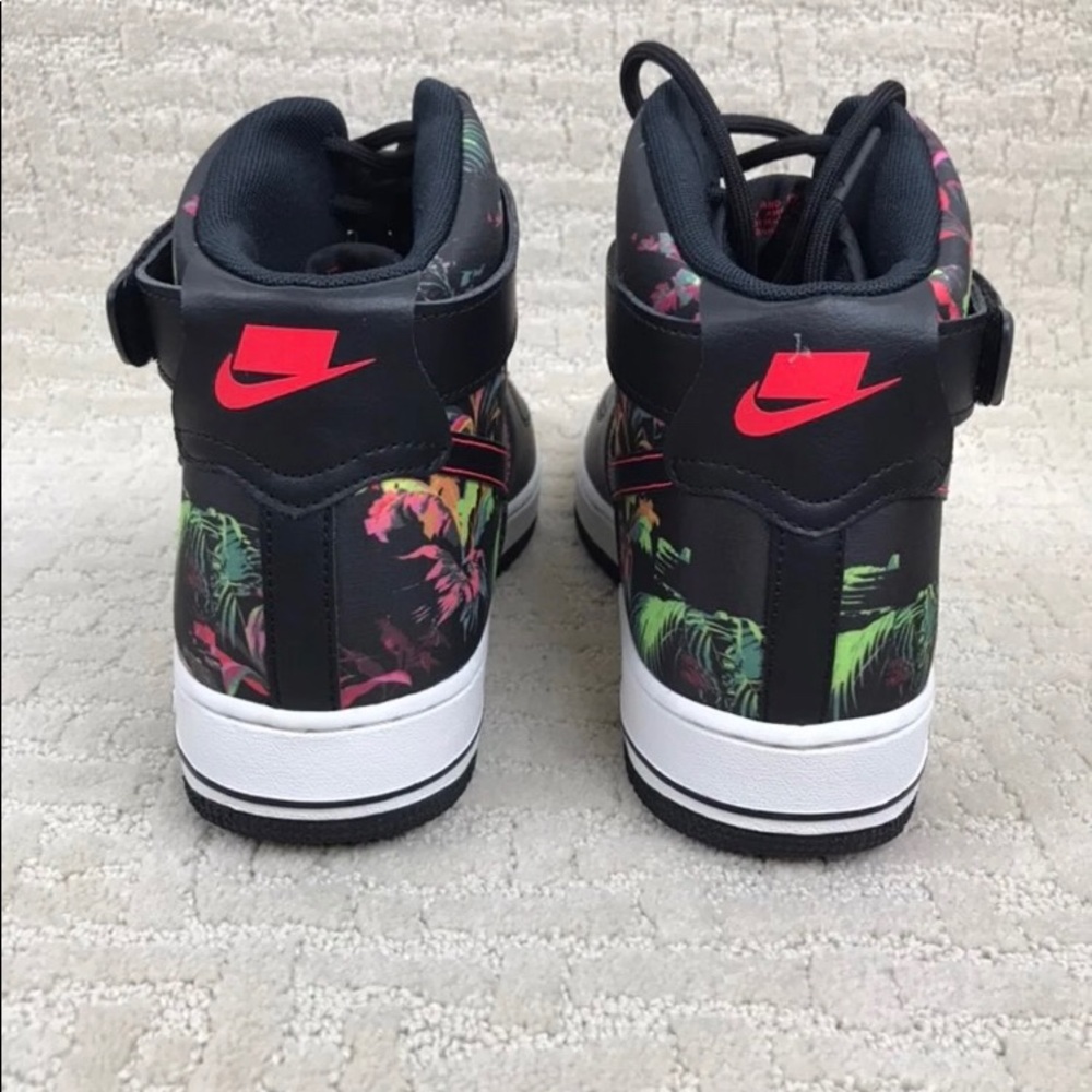 NEW Nike Air Force 1 High '07 LV8 Black - Picture 4 of 4